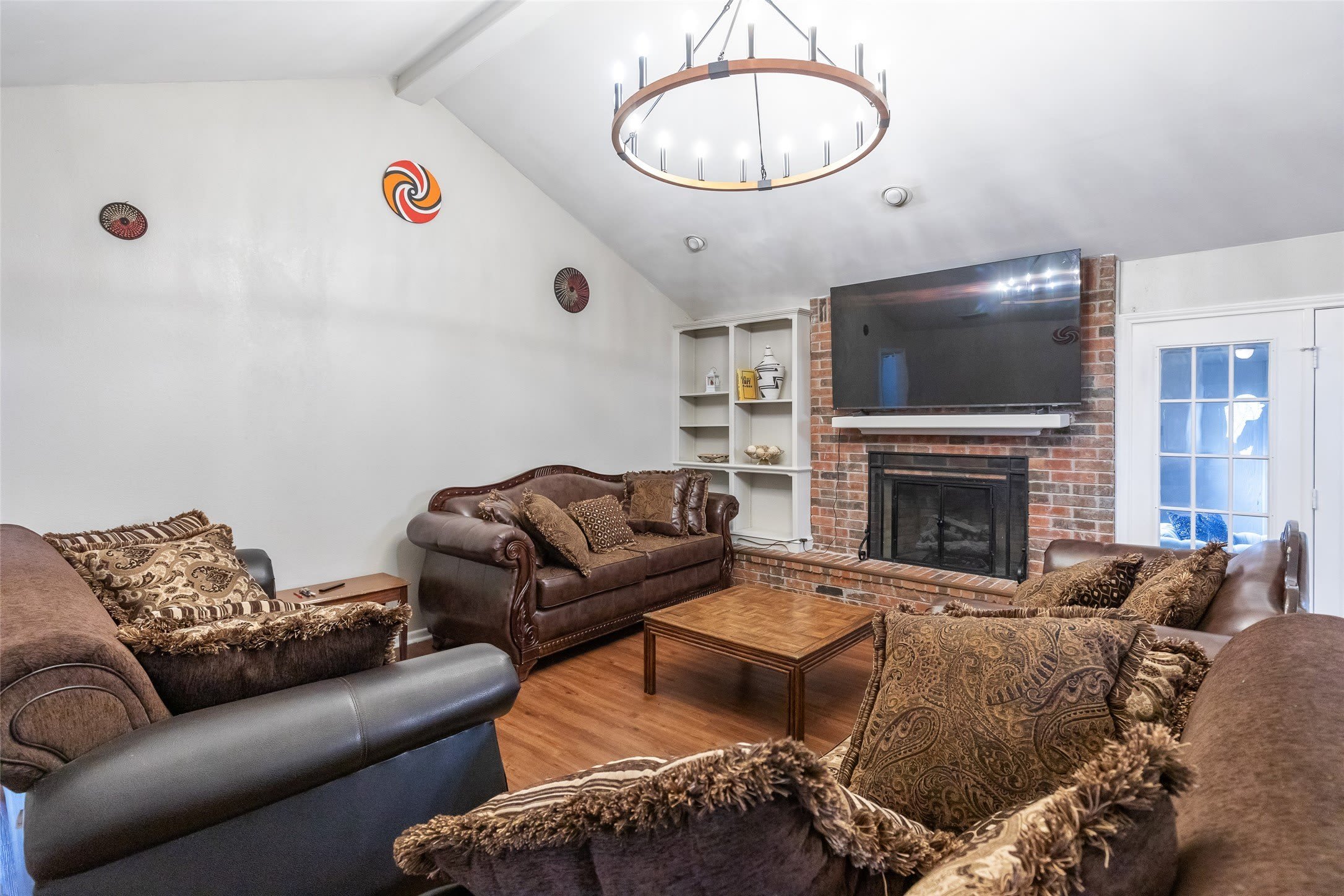 857 Chaucer Drive – photo 1