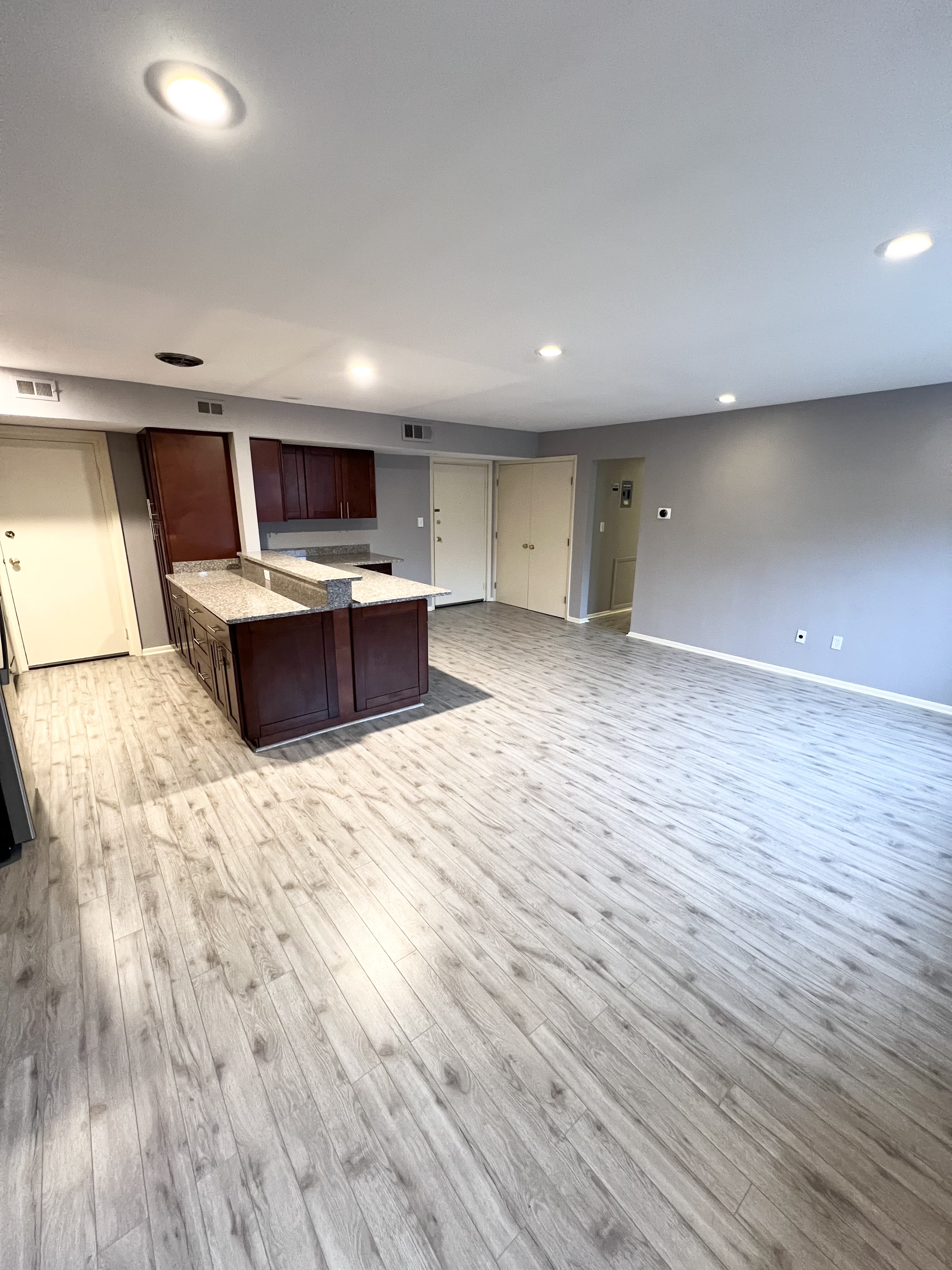 20301 Shelburne Road – photo 3