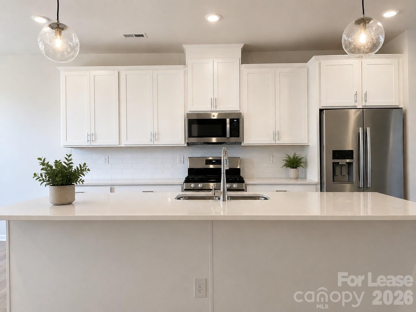 2332 Donnely Hills Lane – photo 2