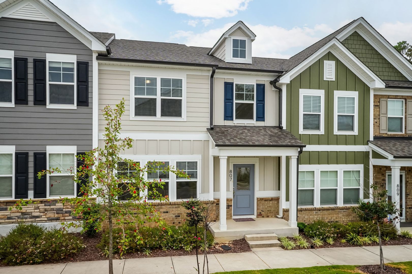 Three Bedroom Home – photo 2