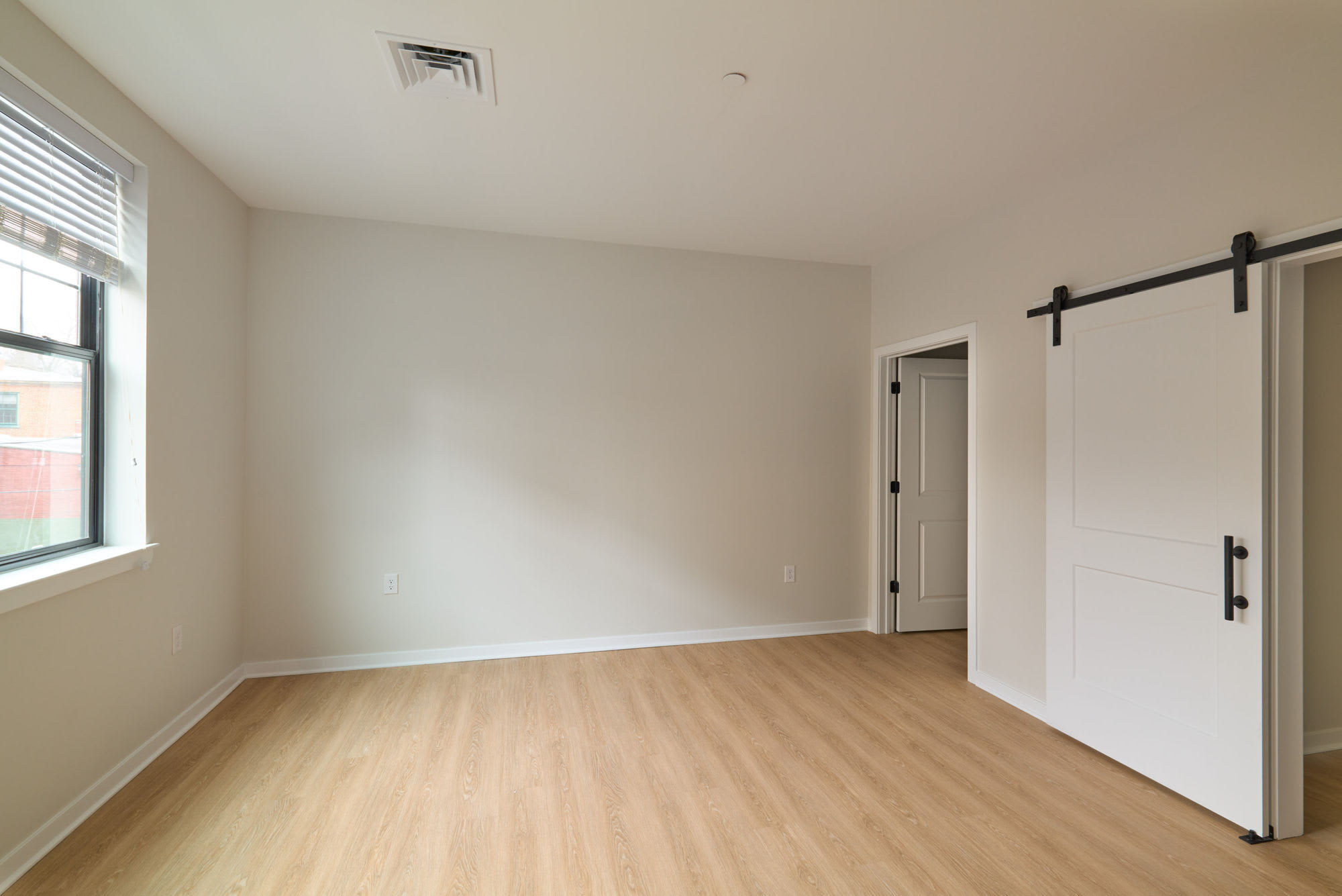 The Seville Apartments – photo 4