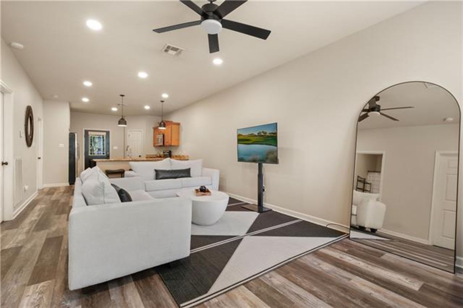 Townhouse in Olde Towne Slidell – photo 2