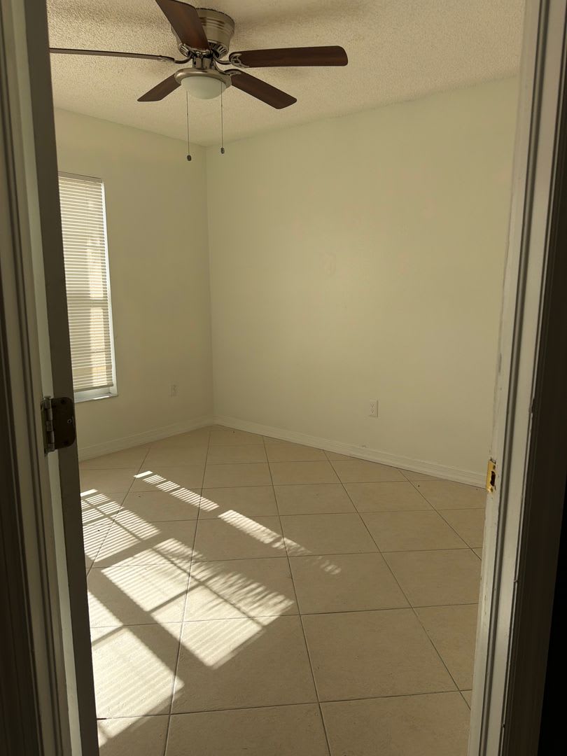 13855 Glasser Ave – photo 5