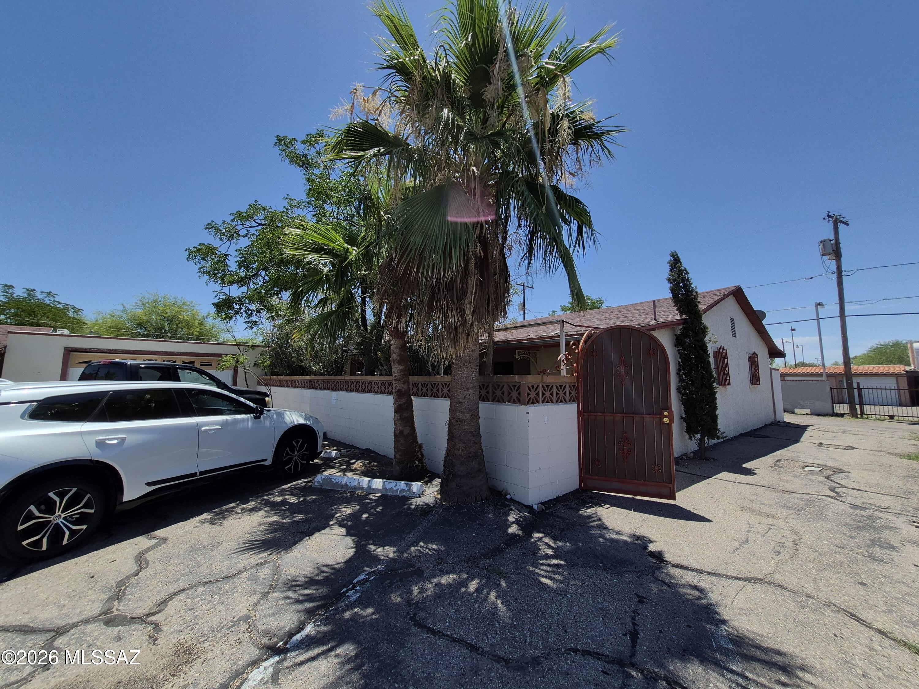 320 E 29th Street – photo 2