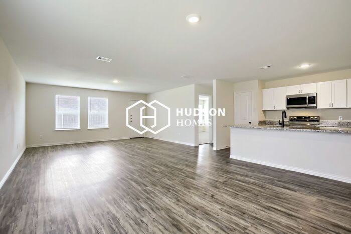 104 Goel Street – photo 2