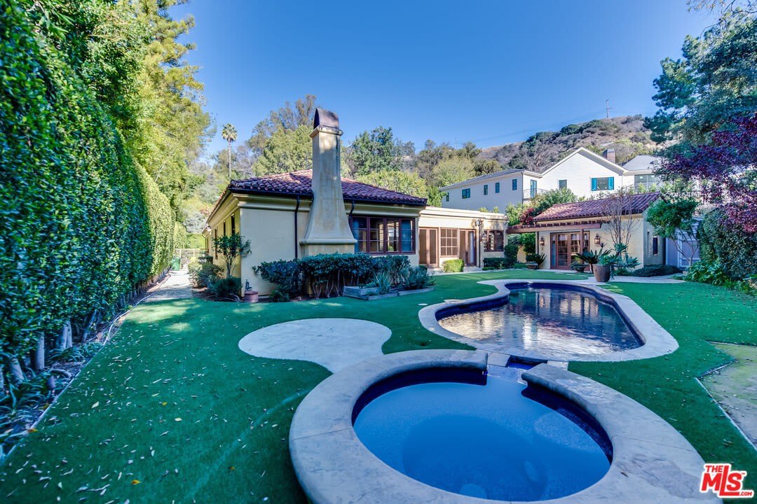 9530 Hidden Valley Rd – photo 2