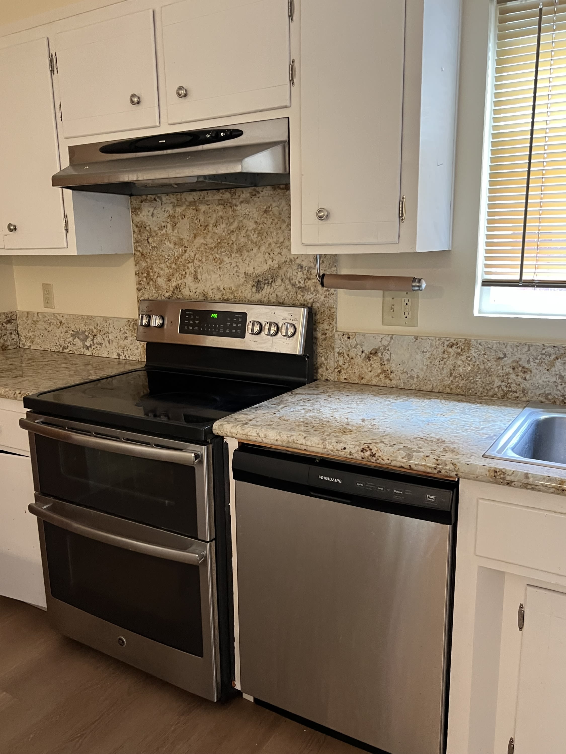 3282 Michael Drive – photo 1