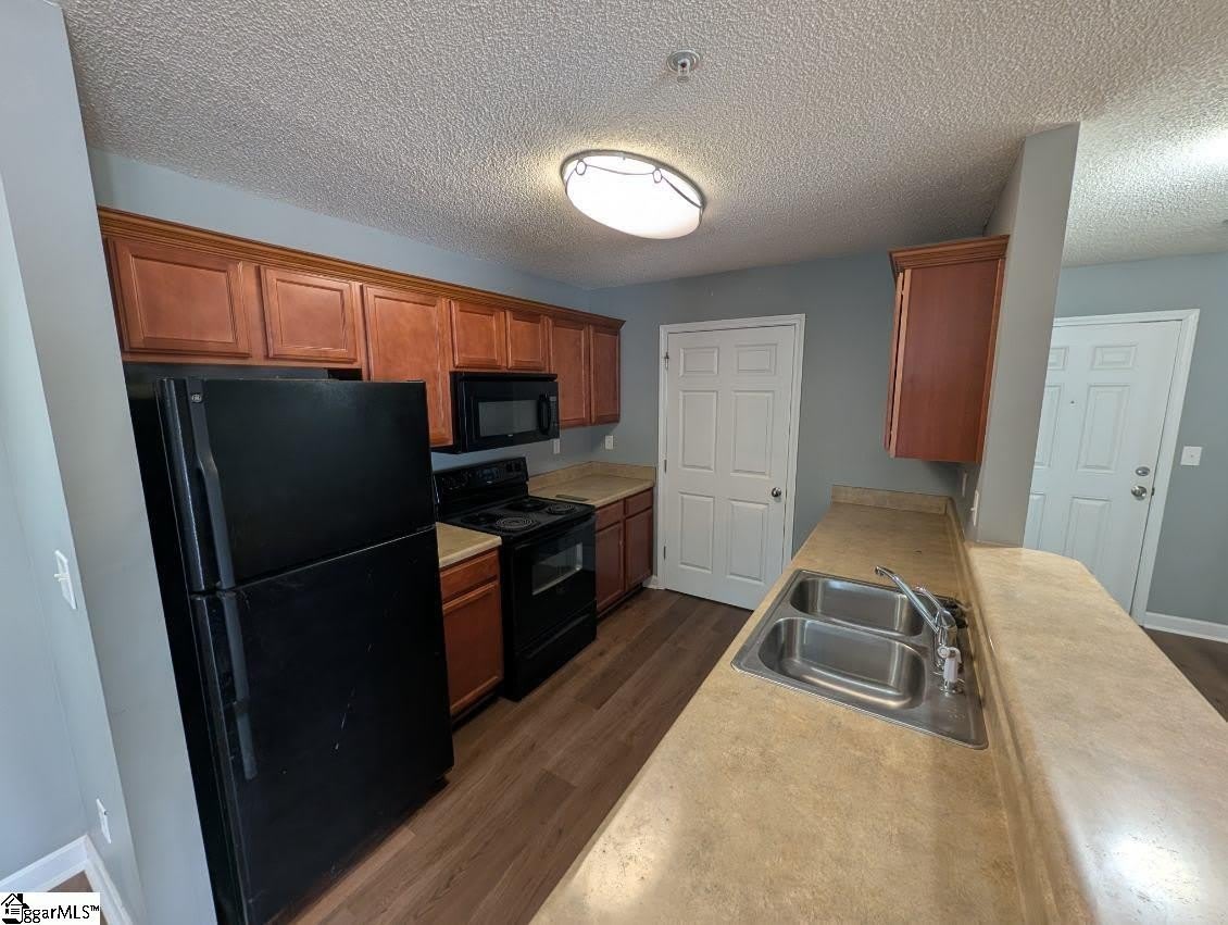 220 Outlook Drive – photo 2