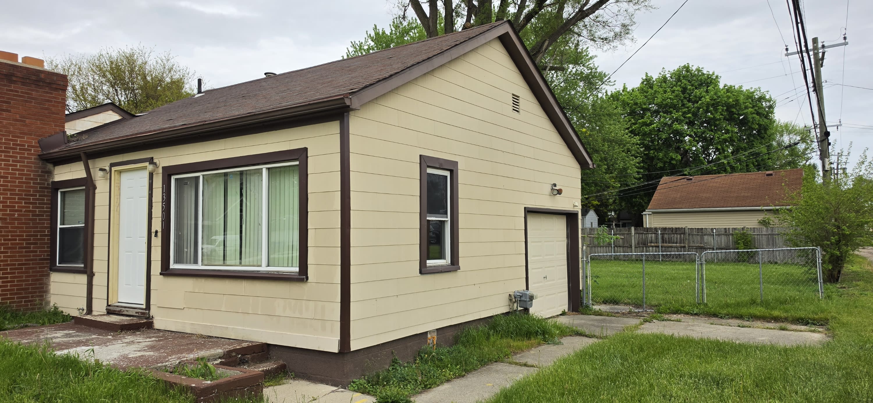 13501 Vernon Avenue – photo 2