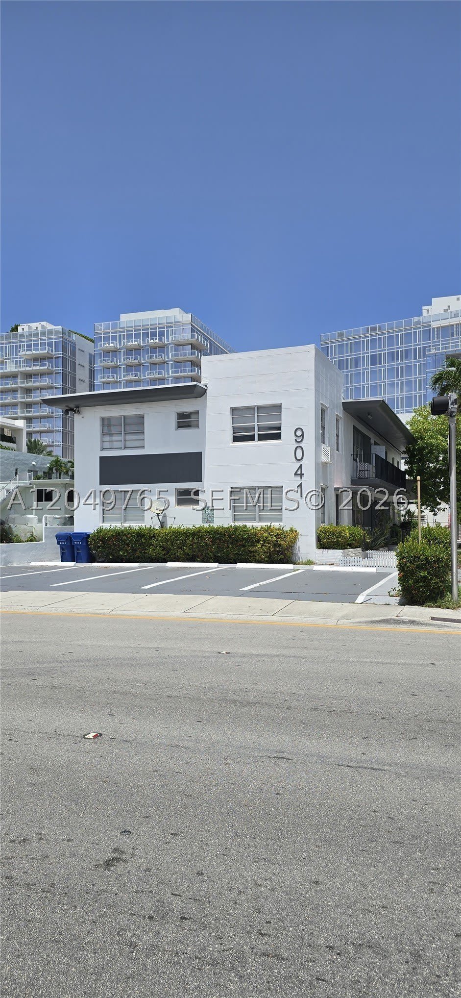 9041 Harding Ave – photo 2