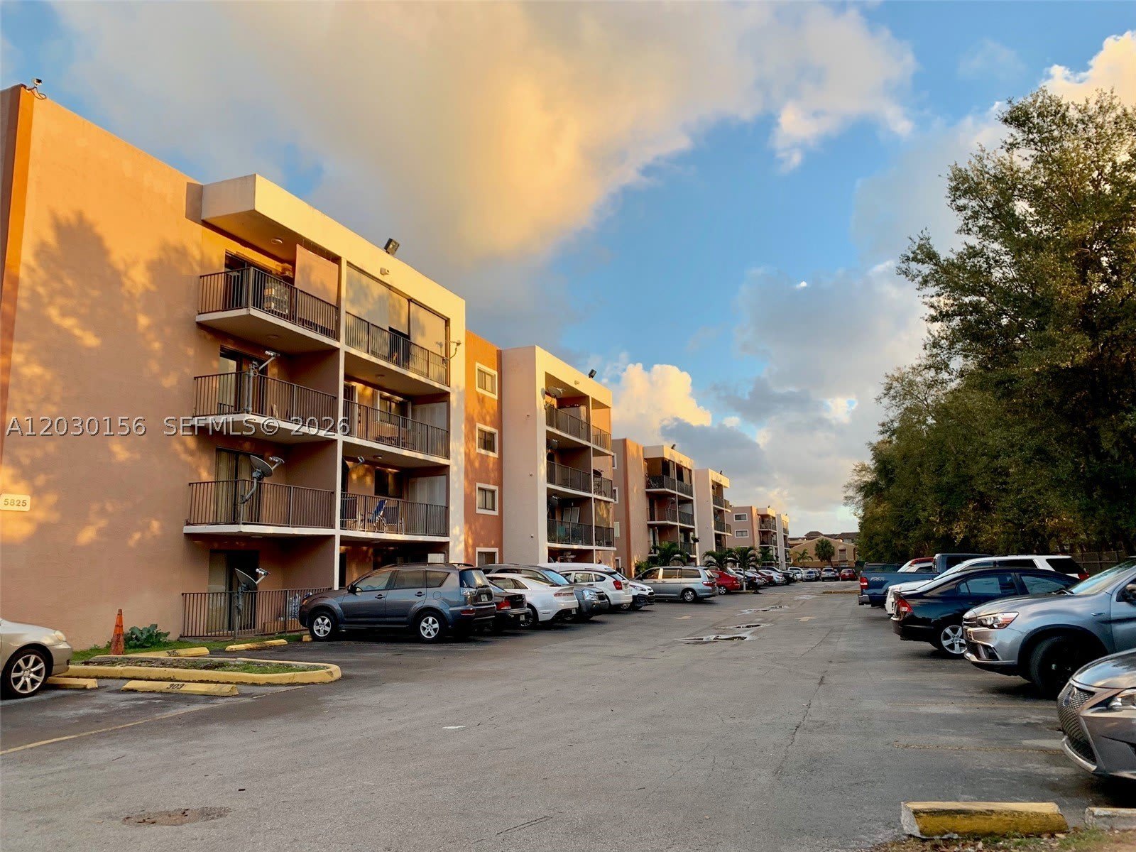 5825 W 25th Ct – photo 2