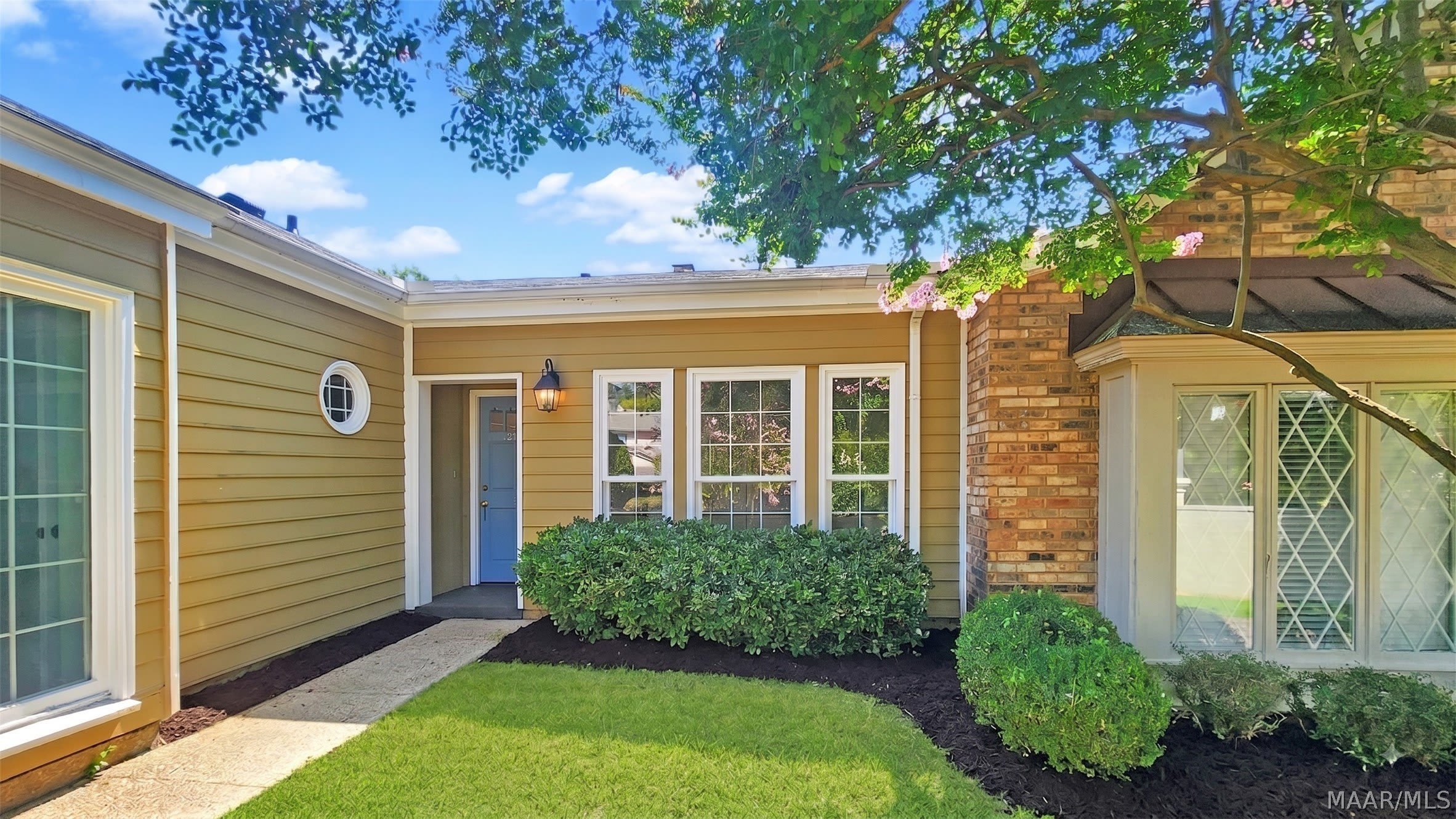 2067 Hazel Hedge Lane – photo 1