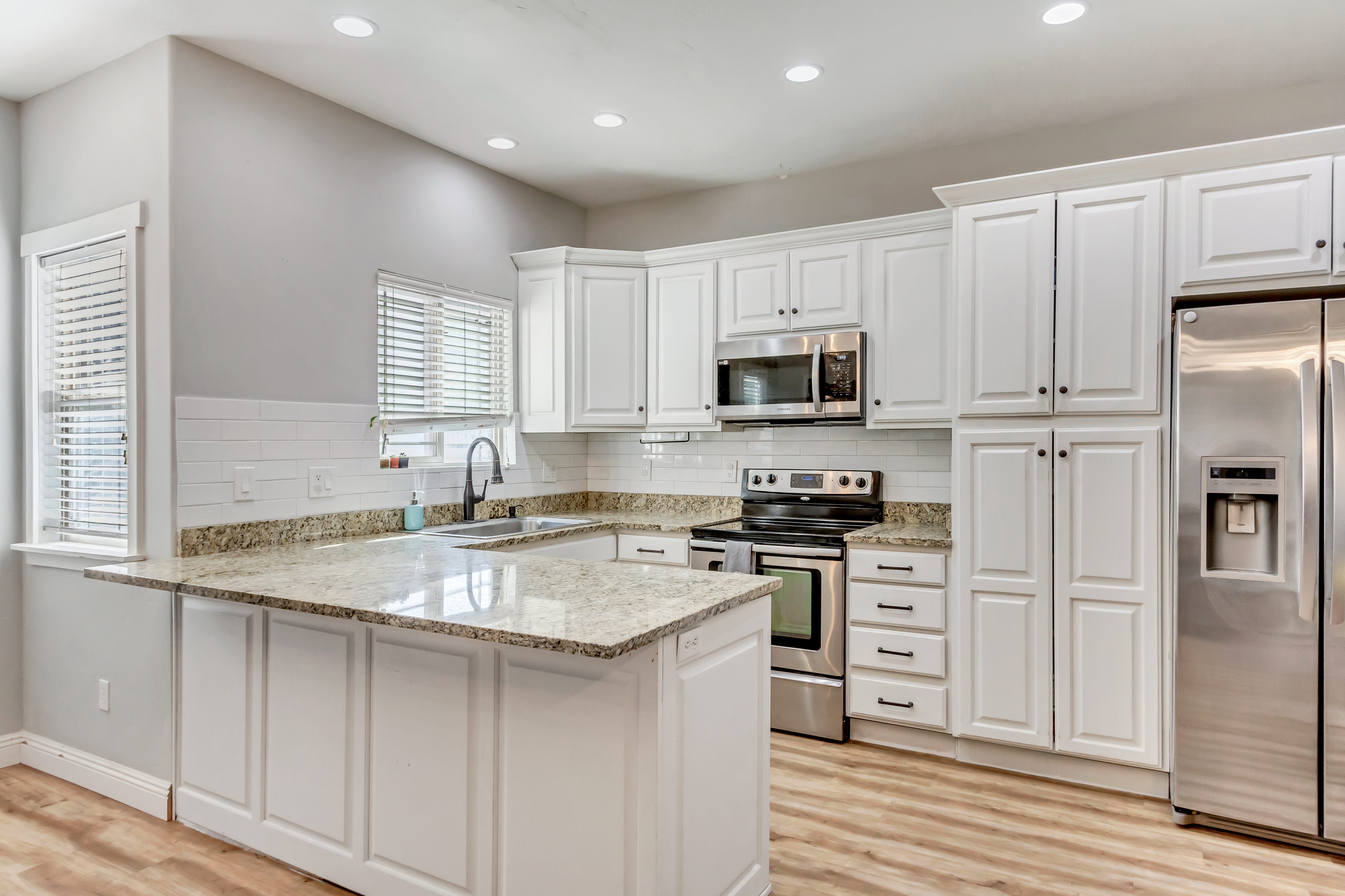 3885 East Cunninghill Drive – photo 3