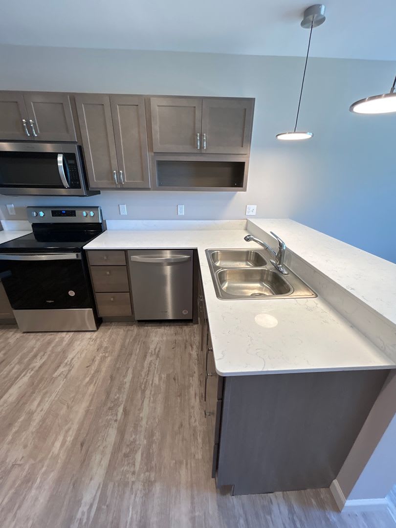 Plaza 93 West Apartments – photo 5
