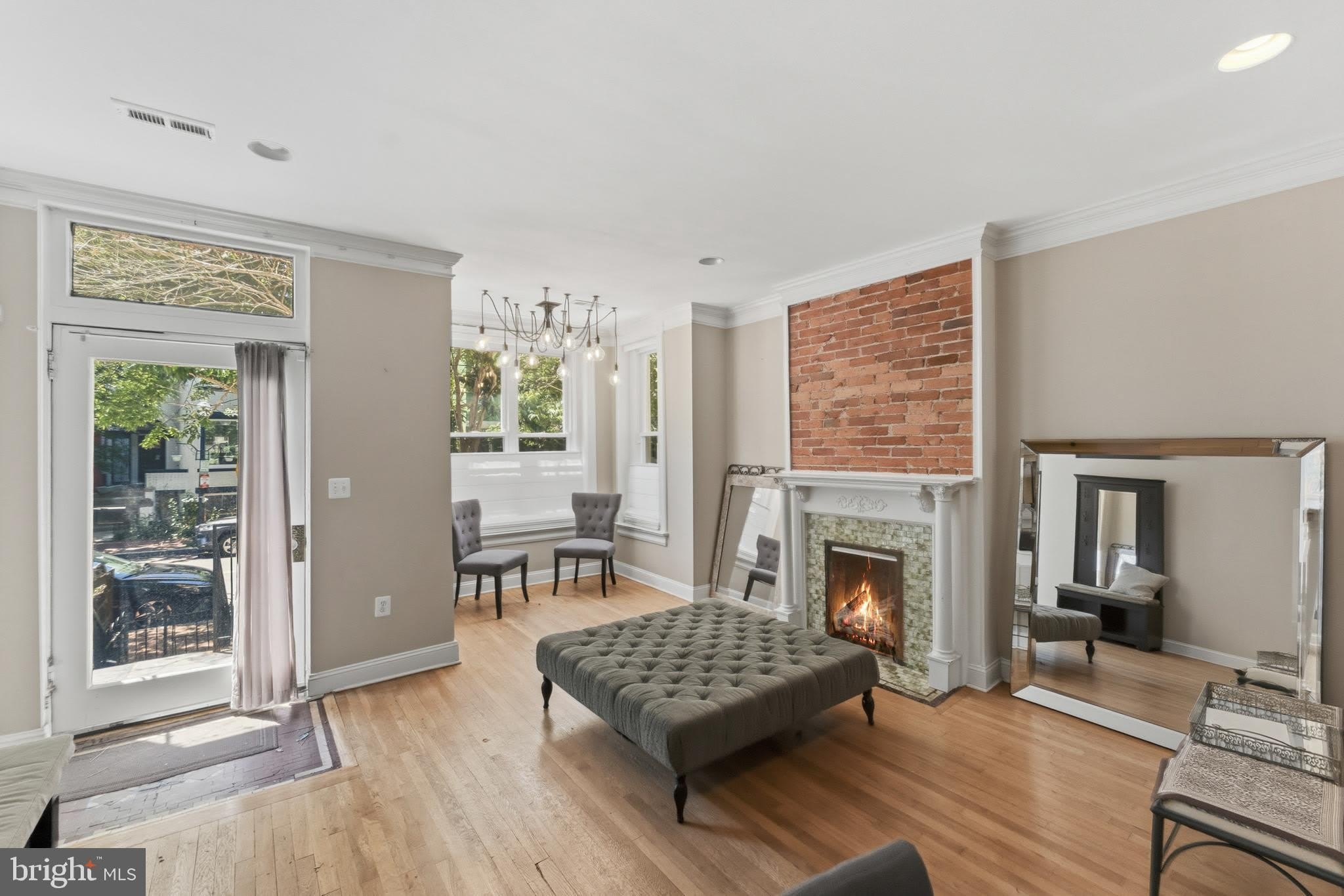 11 R Street NW – photo 4