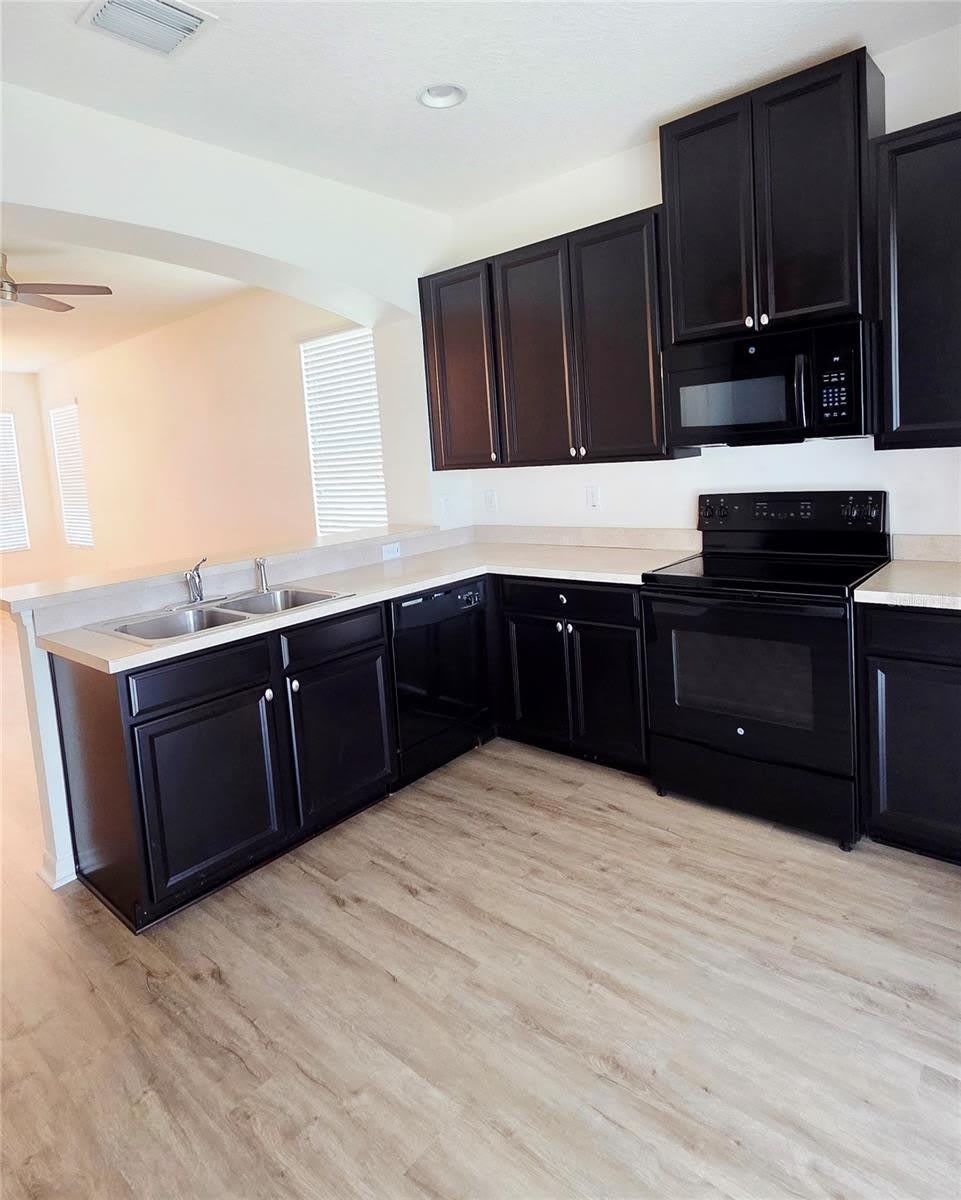 8821 WALNUT GABLE Court – photo 5