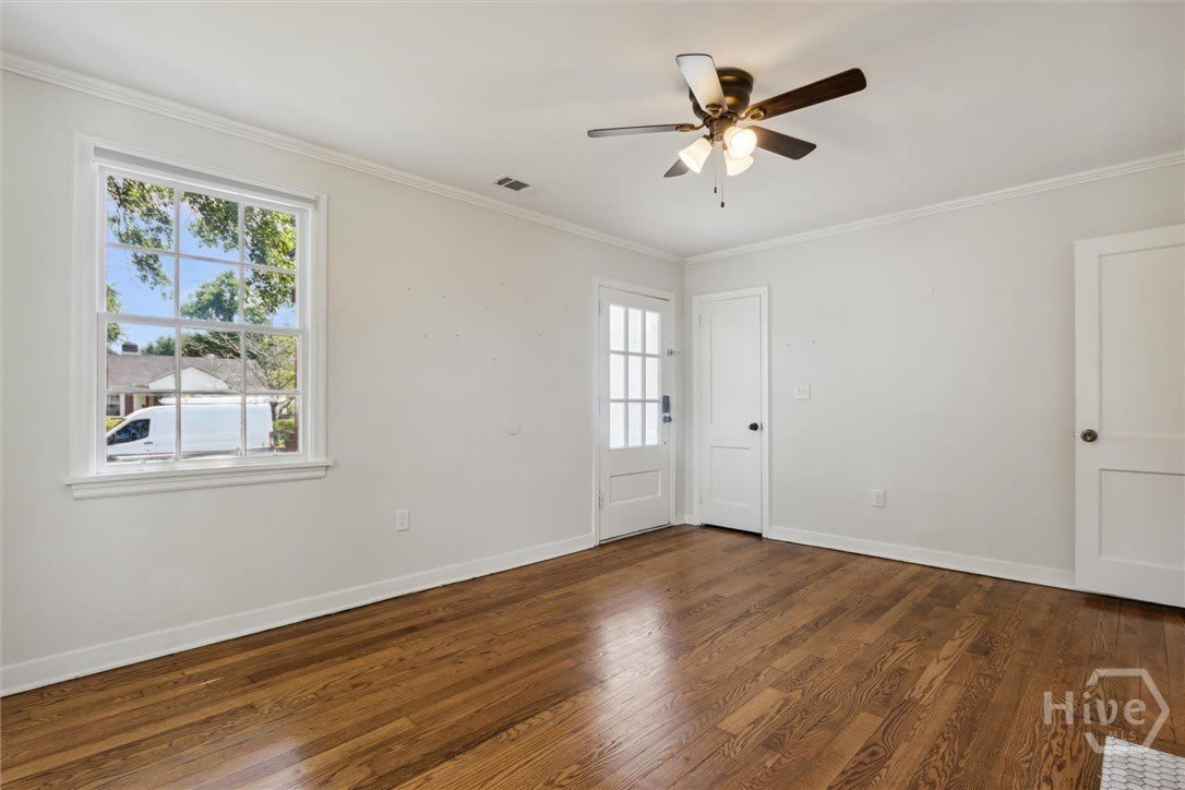 2032 Beech Street – photo 5