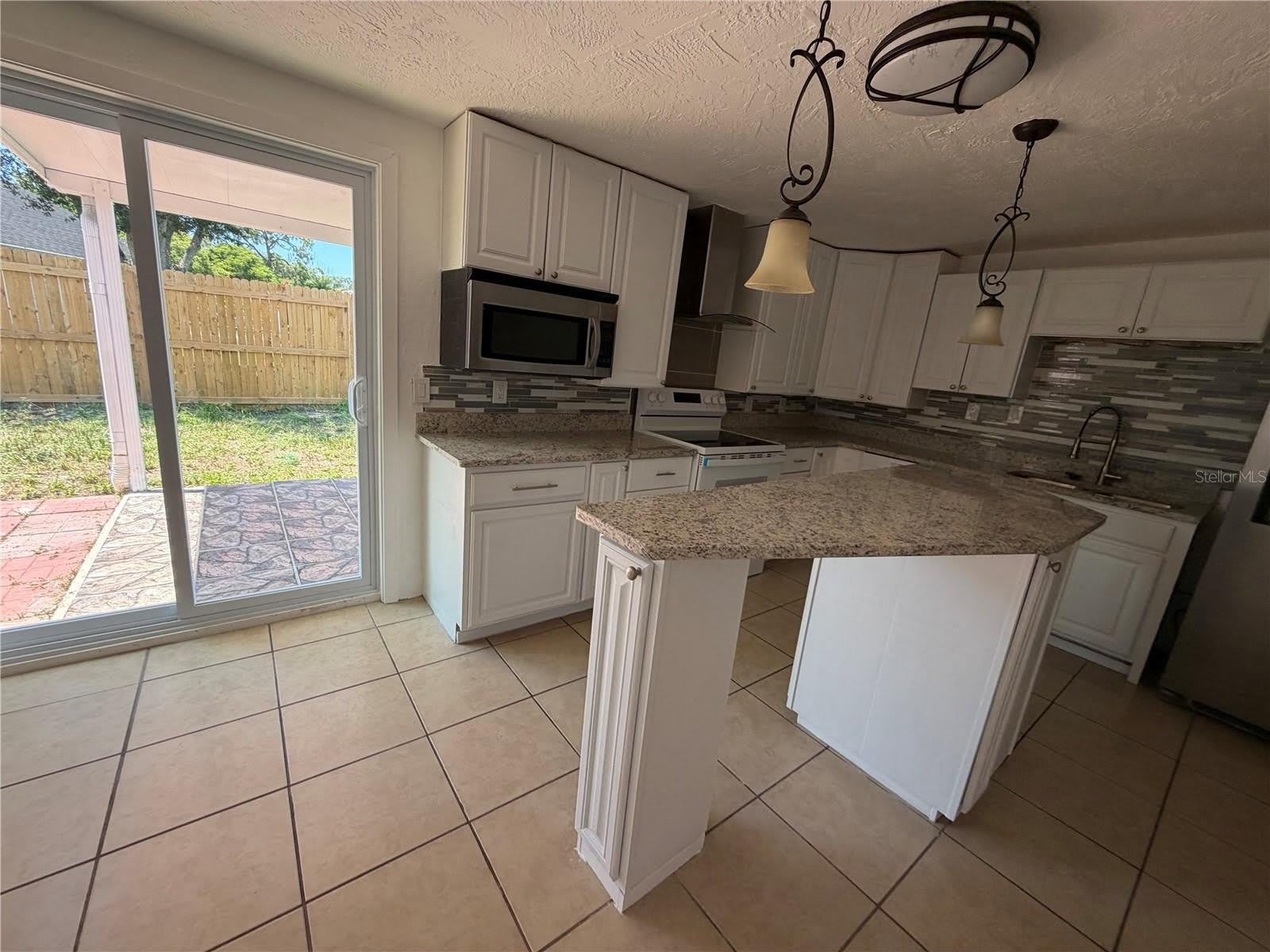 7619 SUMMERTREE Lane – photo 4