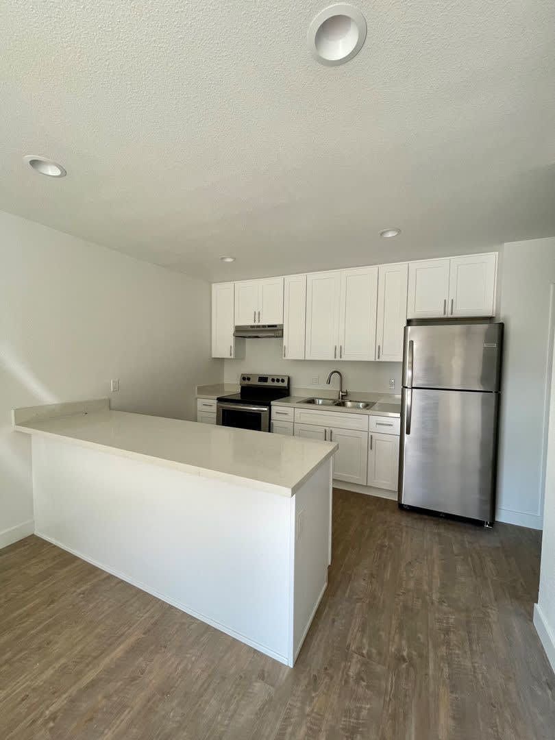 Del Rio Apartments – photo 3