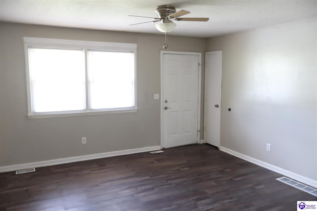 300 Dixon Avenue – photo 2