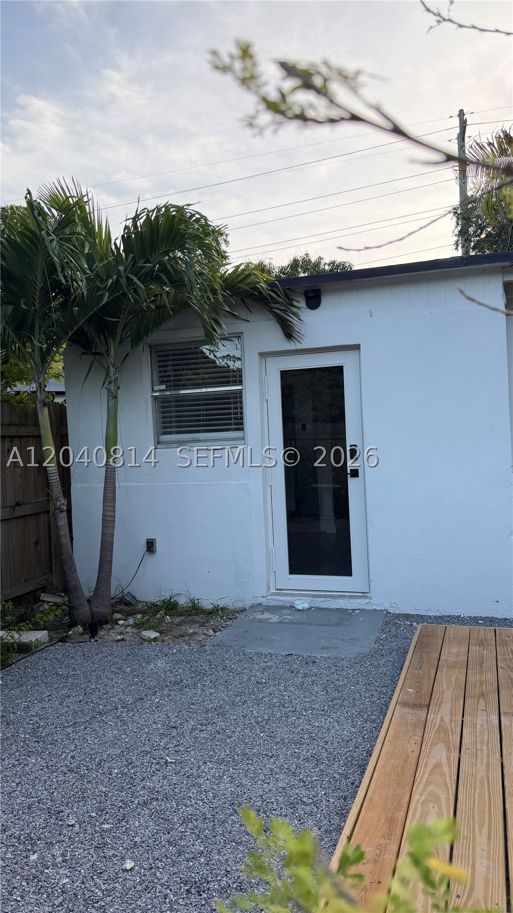 7025 NW 5th Ave – photo 1