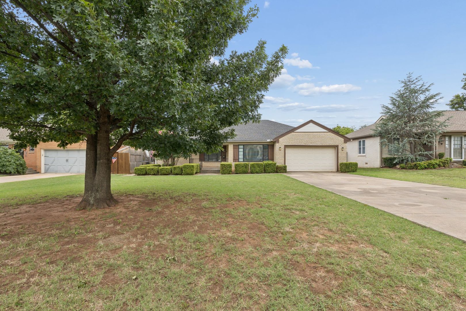 Beautiful Home in Nichols Hills FOR RENT – photo 3