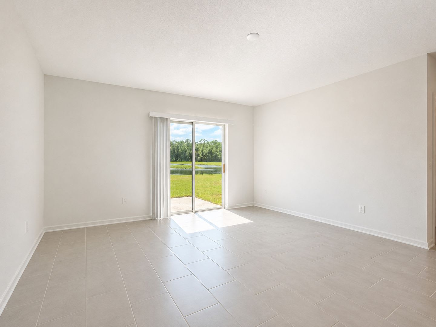 Spacious 5Bedrooms 3Baths Family Friendly Home In Sought After Lpga – photo 4