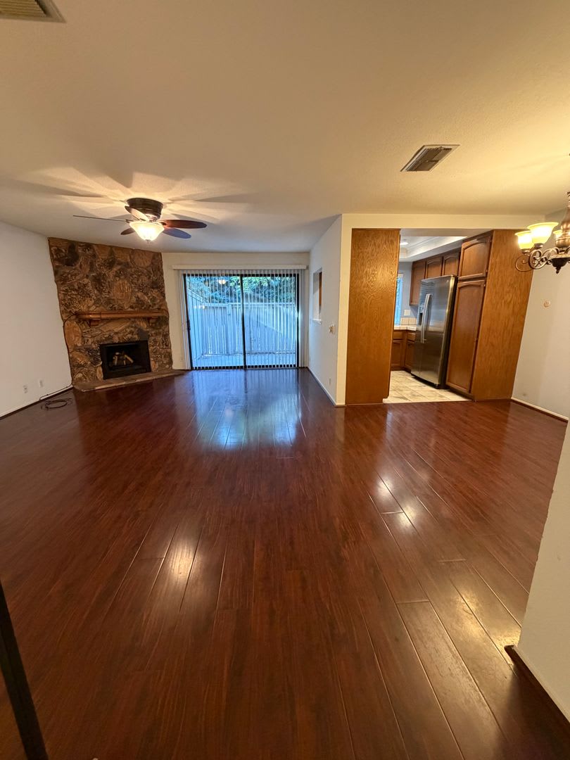 Coming Soon Spacious 3 Bedroom Townhome In Citrus Heights – photo 2