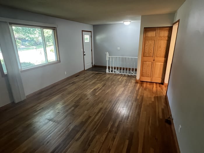 11828 Monroe Circle Northeast – photo 2