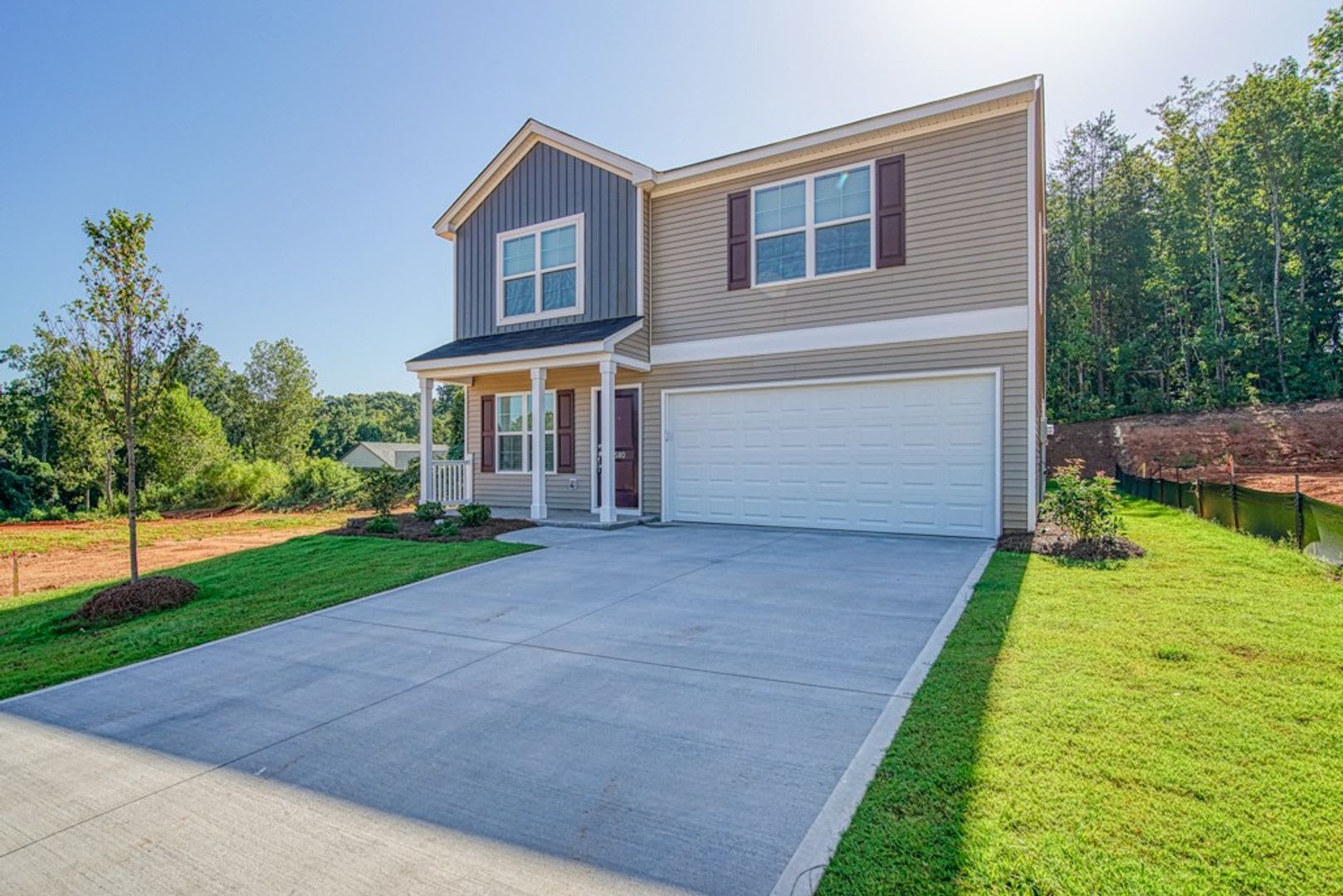 4 BR, 2.5 BA, 2 Car Garage, Boiling Springs School District 2 – photo 2
