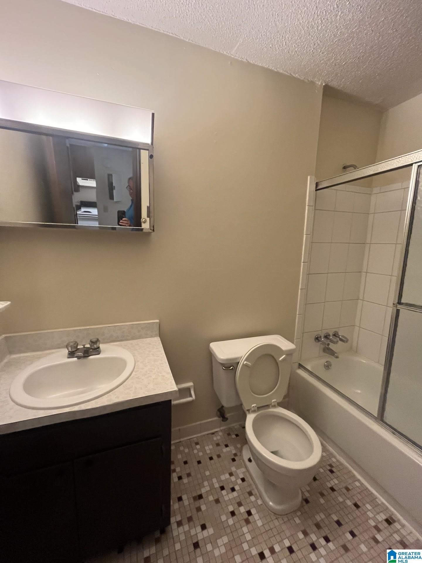 2613 S 11Th Avenue – photo 3