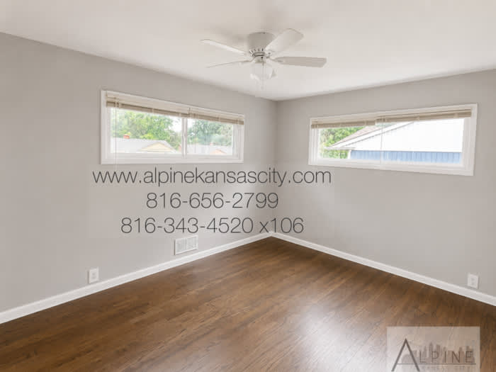 10731 Cambridge Avenue – photo 5