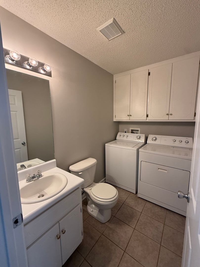 AVAILABLE NOW- 114 Baldwin – photo 5