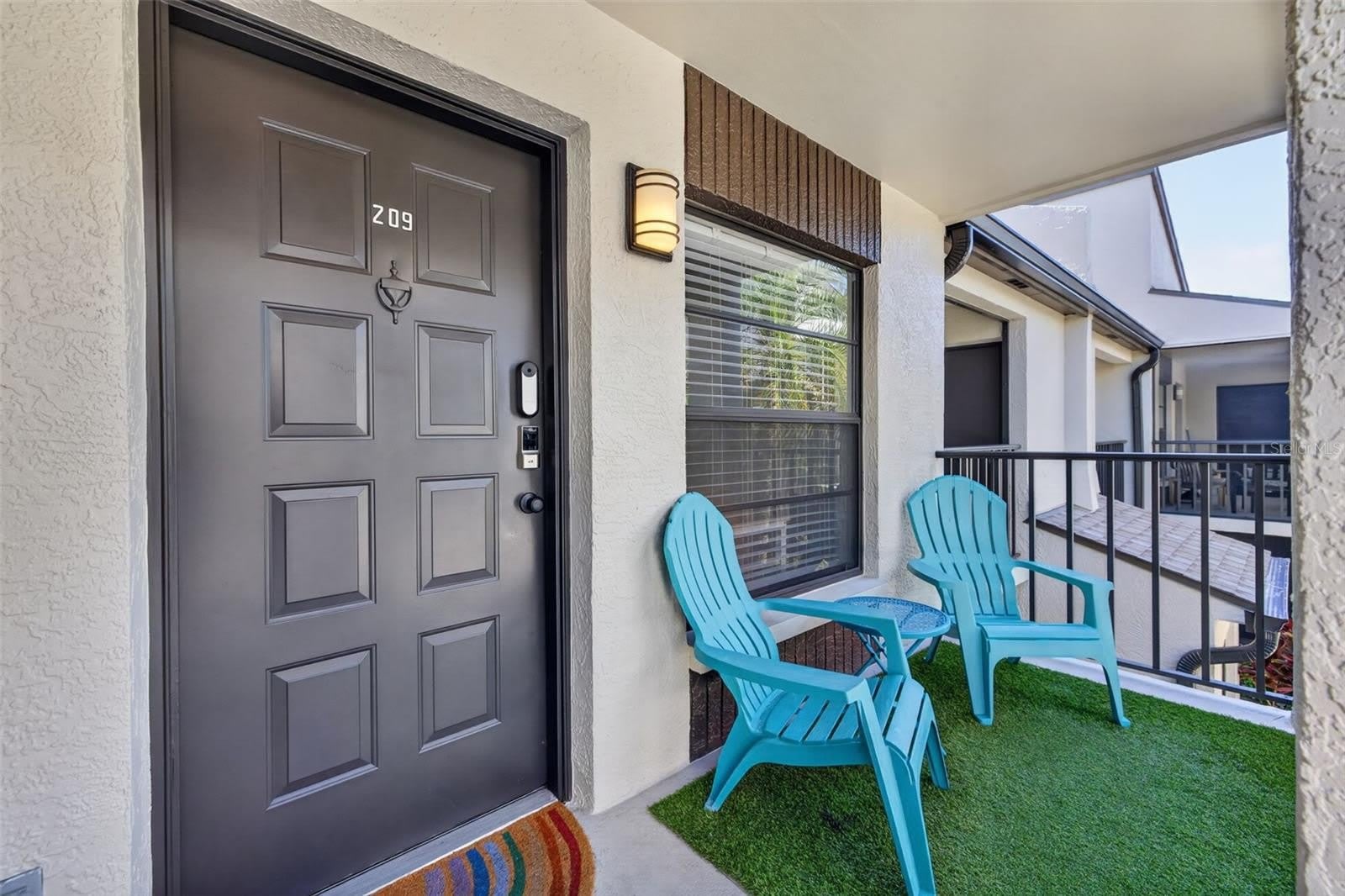 2597 COUNTRYSIDE Boulevard – photo 2