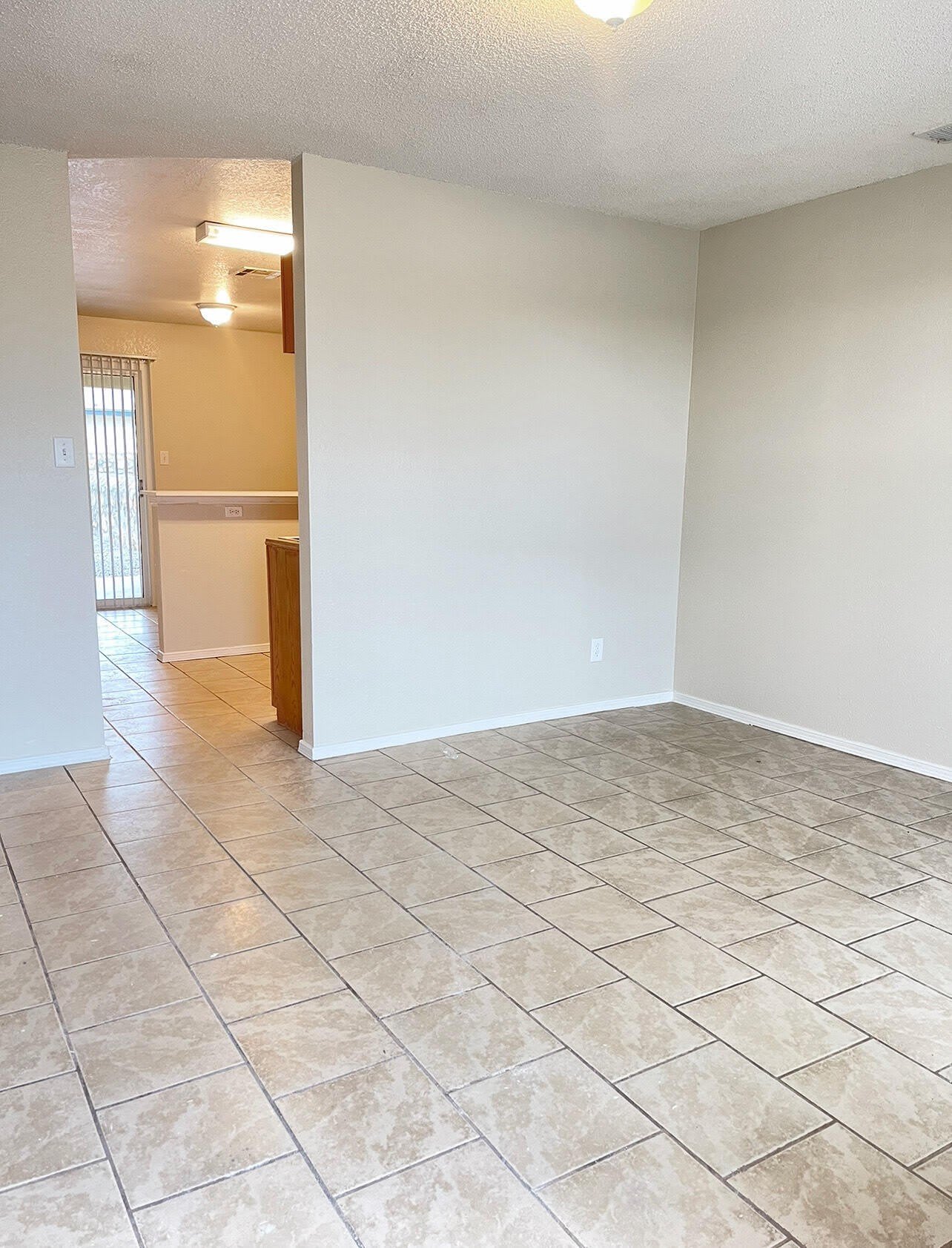 4024 MOONLIGHT Avenue – photo 3