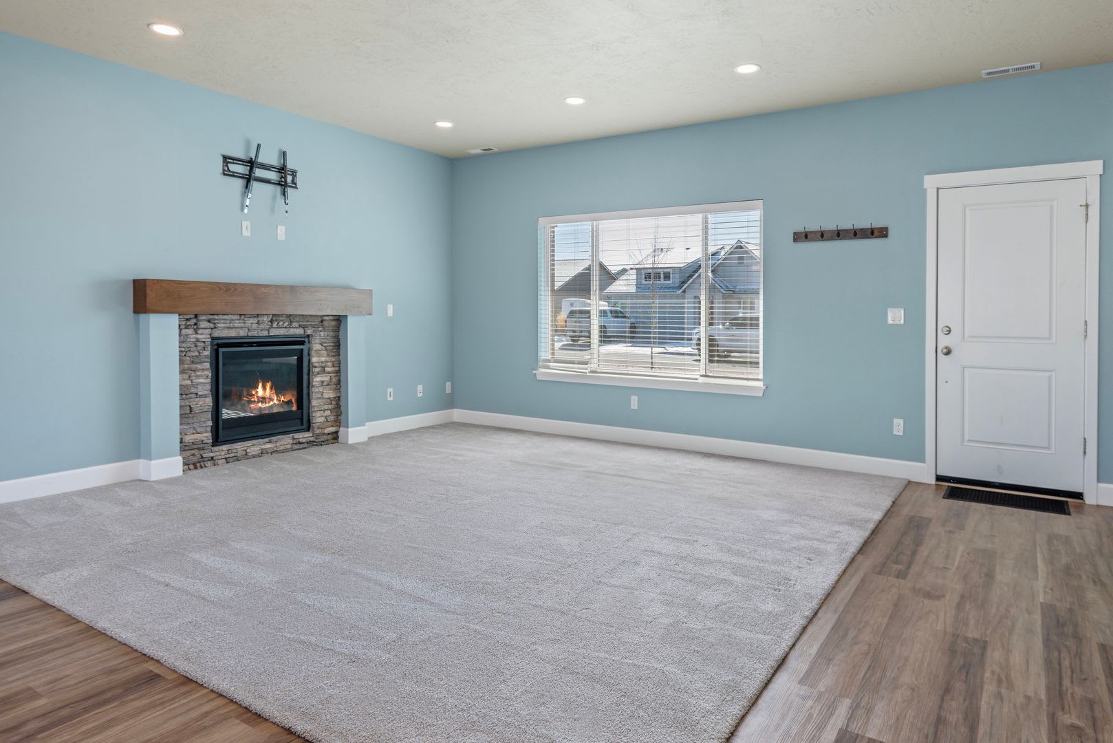 Beautiful 4 bedroom home in desirable Madras OR – photo 3
