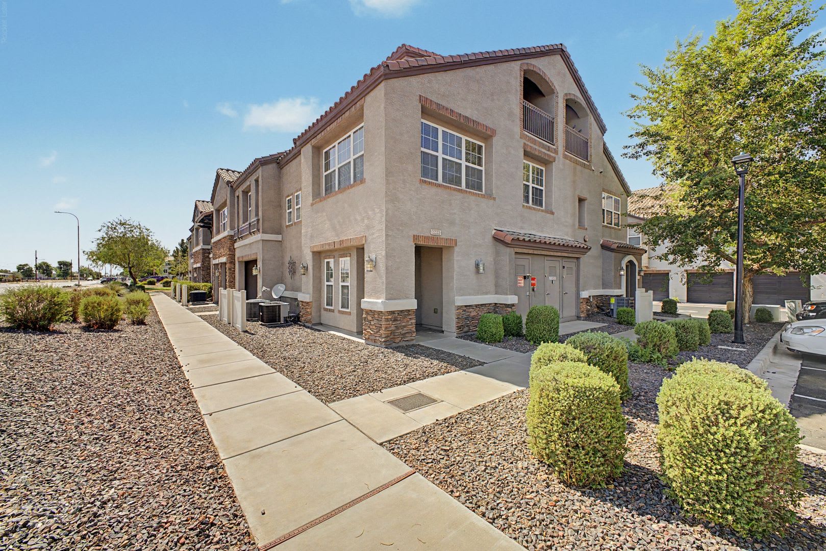 Great 2 Bedroom 2 Bathroom in Copper Leaf! – photo 1
