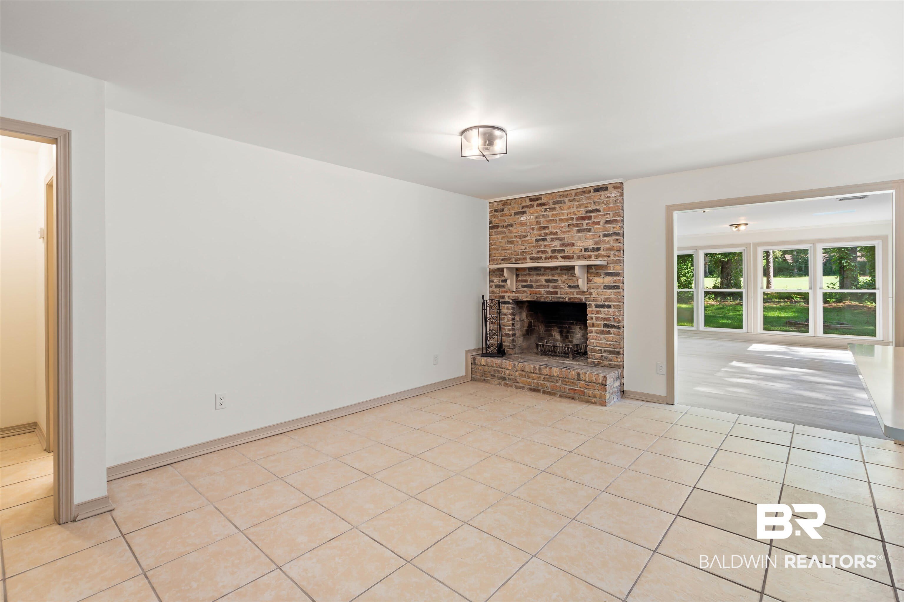 167 Rolling Hill Drive – photo 5