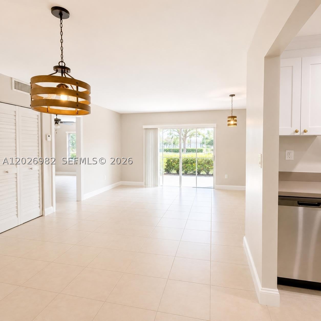 8335 SW 72nd Ave – photo 1