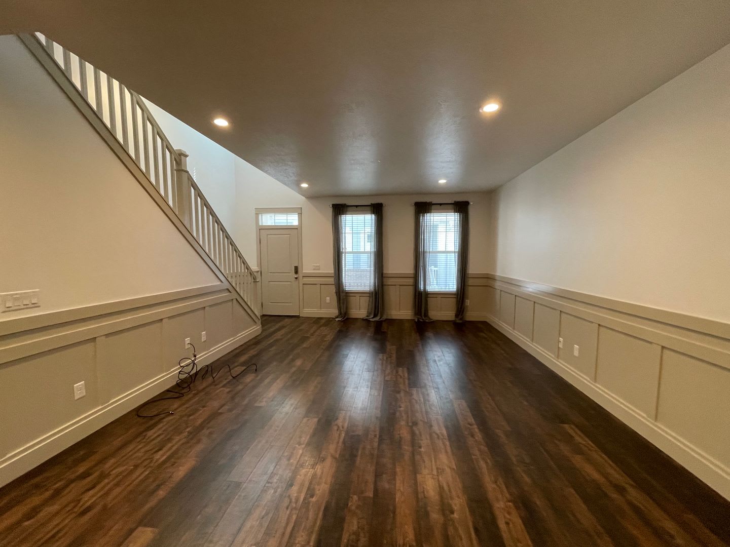 Beautiful 3 Bedroom townhome In North Salt Lake – photo 4