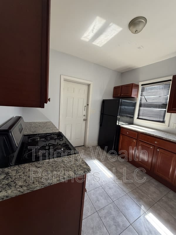 74 Park Street – photo 2
