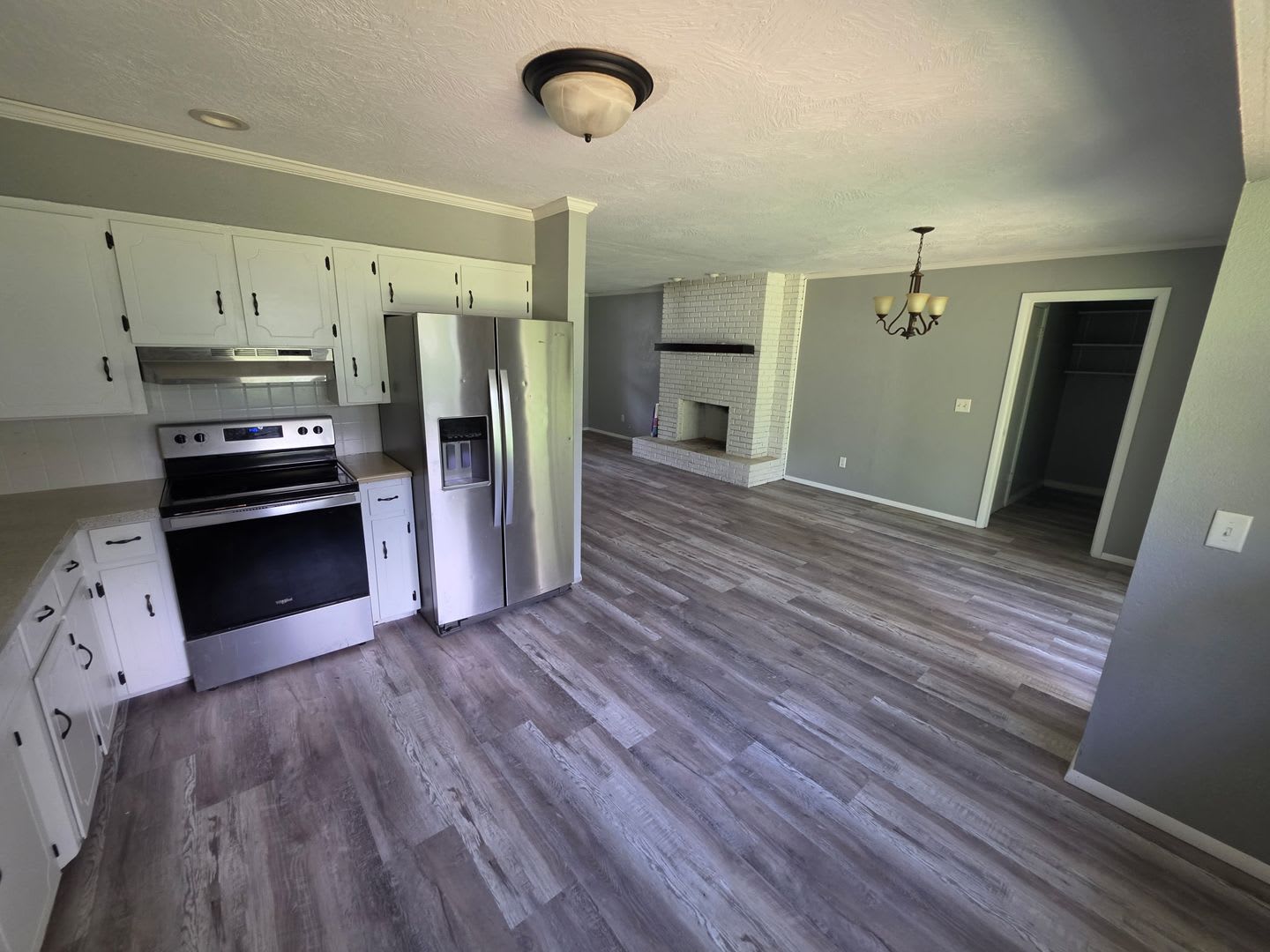 3 Bedroom 1 5 Bathroom House 2 Car Garage – photo 5