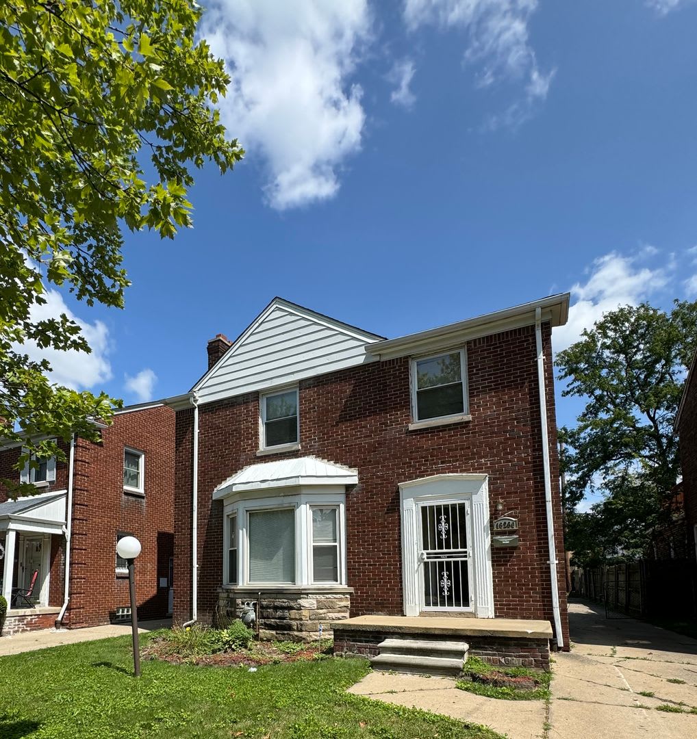 COMING SOON! 3-Bedroom Brick Colonial in Greenwich – photo 1