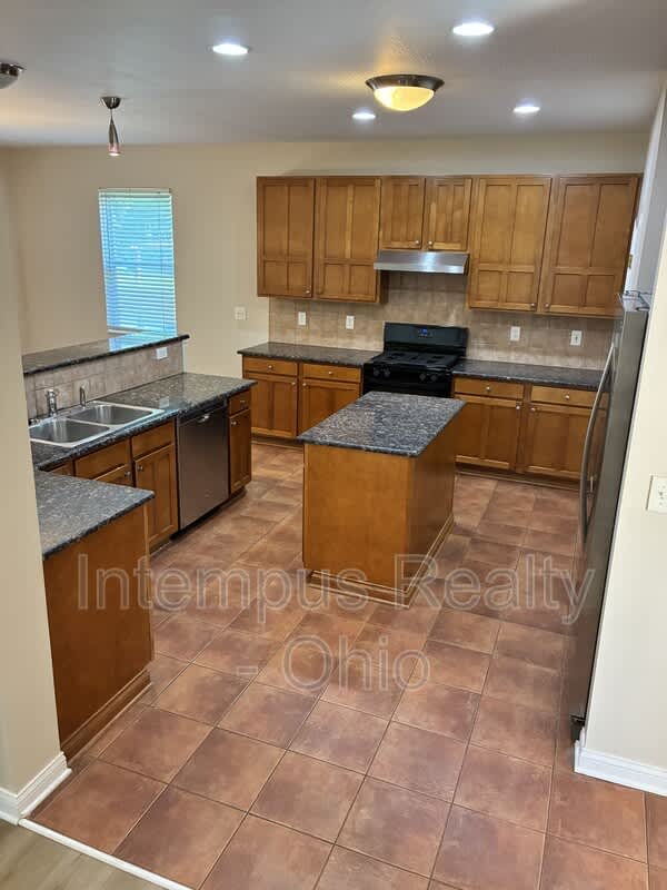 7737 Tree Lake Blvd – photo 5