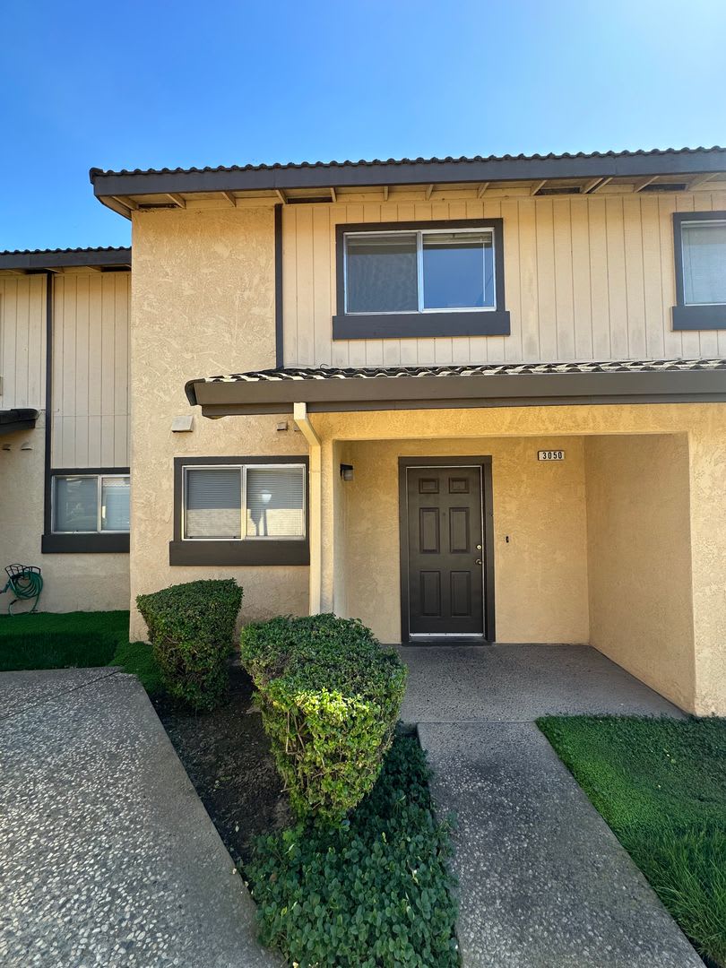 3050 Andre Lane – photo 1