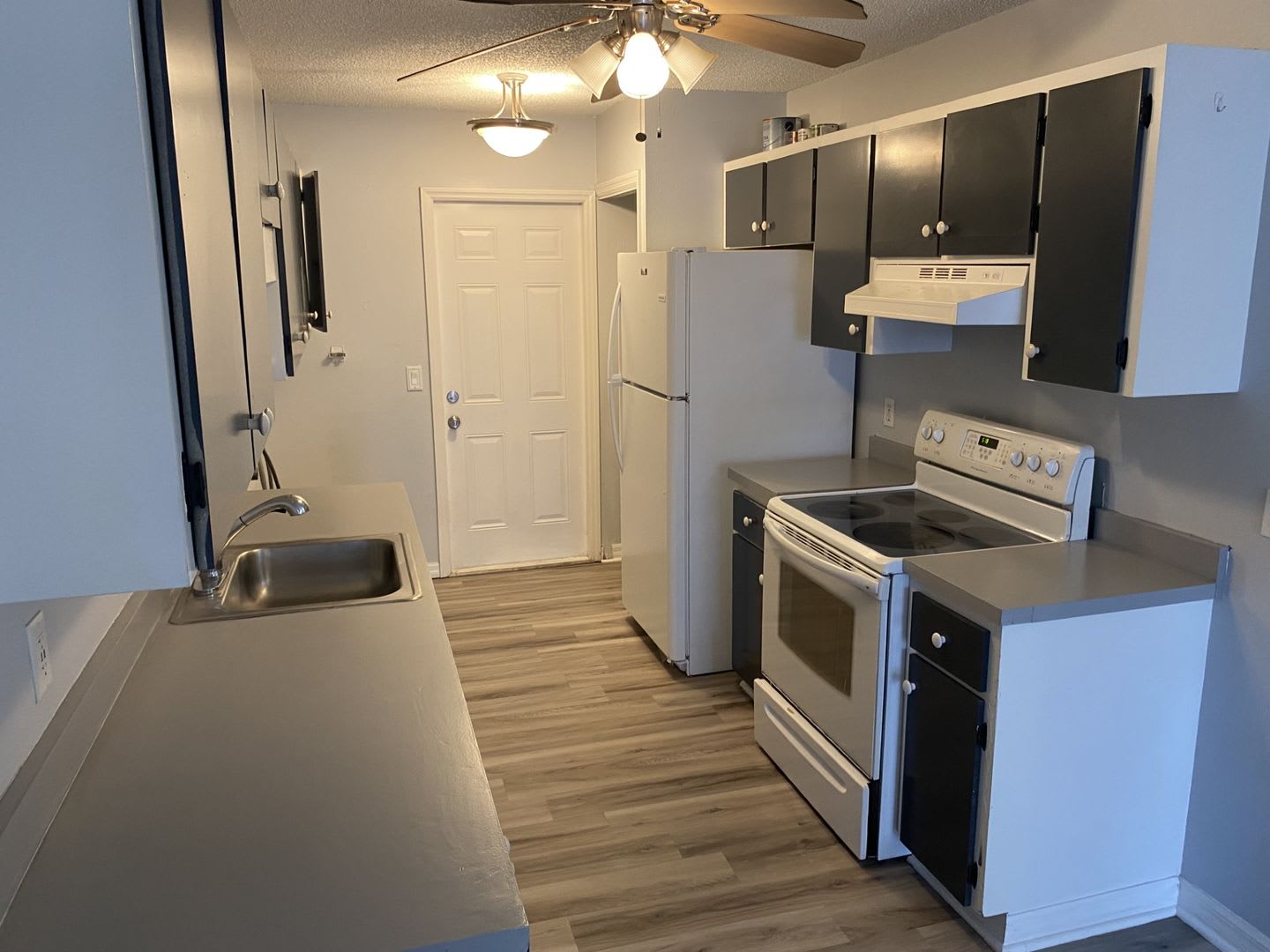 3 Bedroom 2 Bathroom Tavares – photo 1