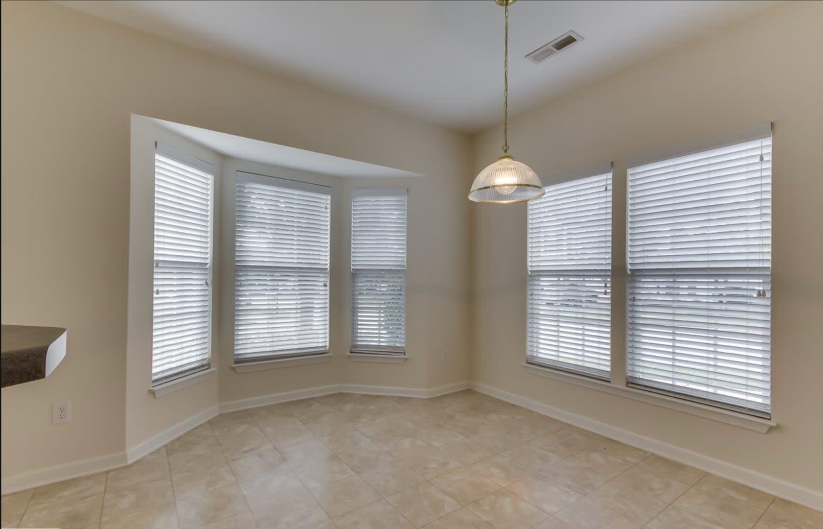 Beautiful 2 2 5 Townhome In Mauldin – photo 5
