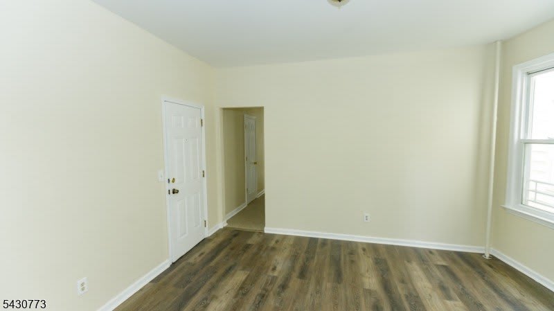 428 Avon Ave – photo 4