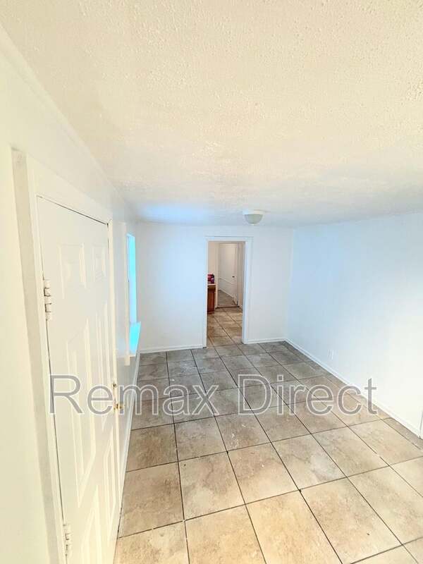 804 Ridgewood Drive 2 – photo 2