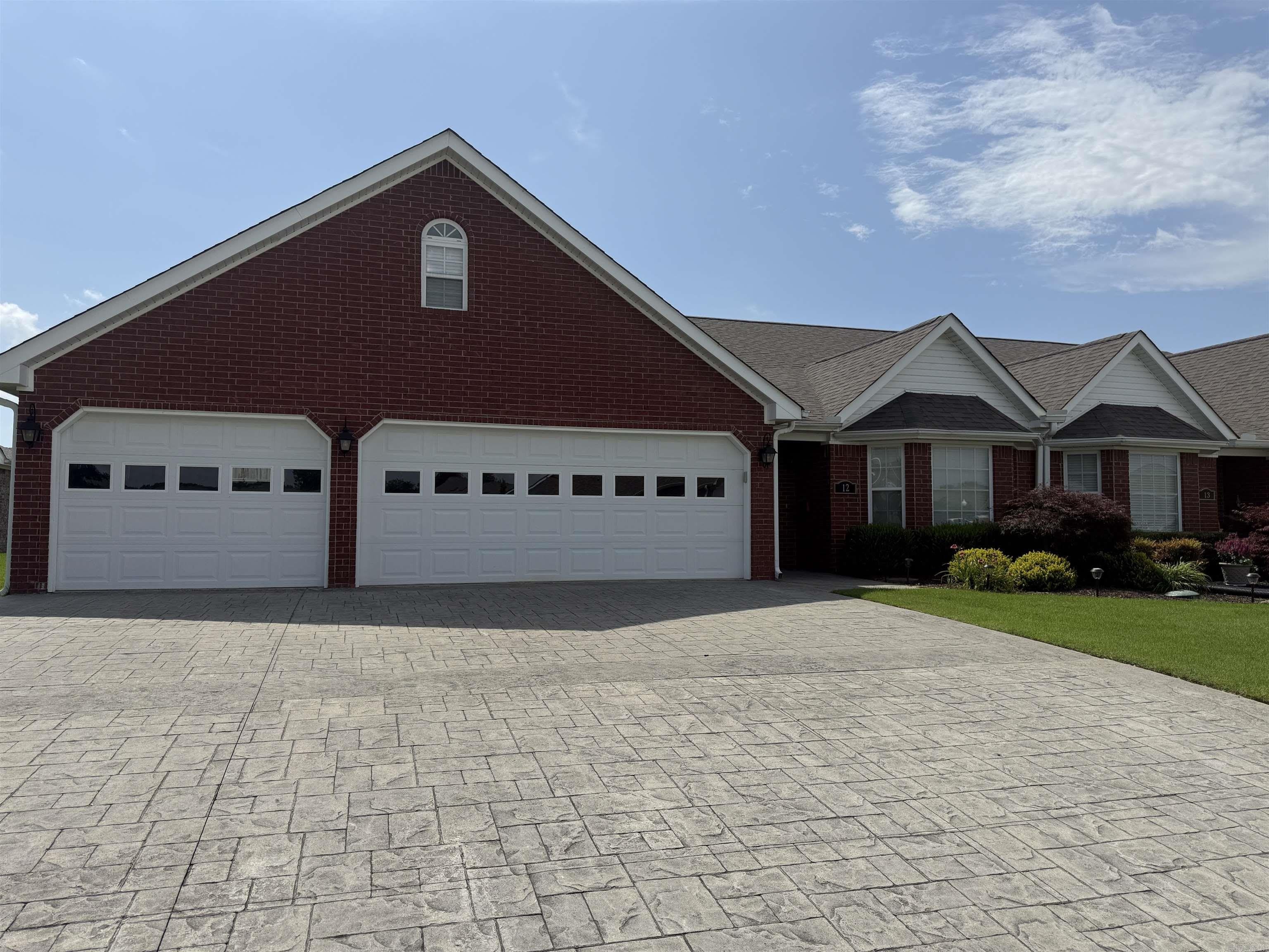 12 Enclave – photo 2